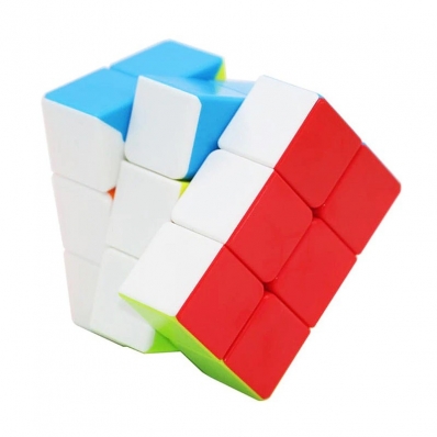 Cubo mágico interativo colorido 3x3x2