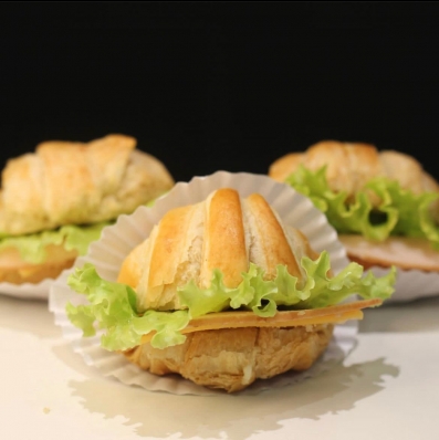 Sanduiche Croissant Peito de Peru