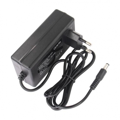 Fonte de Alimentacao Quanta QTFU30 - para Receptor - 15V - 2A - Preto