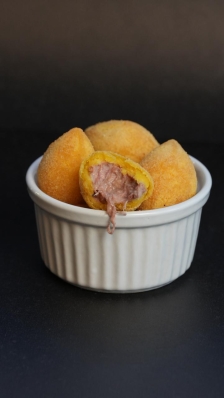 Croquete de Carne Seca com Cream Cheese