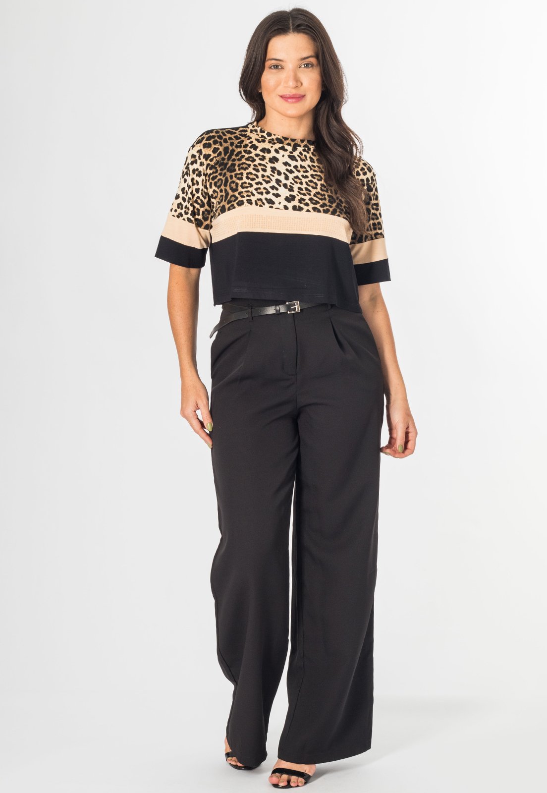 Blusa Cropped Animal Print Oncinha Viscolycra Manga Curta