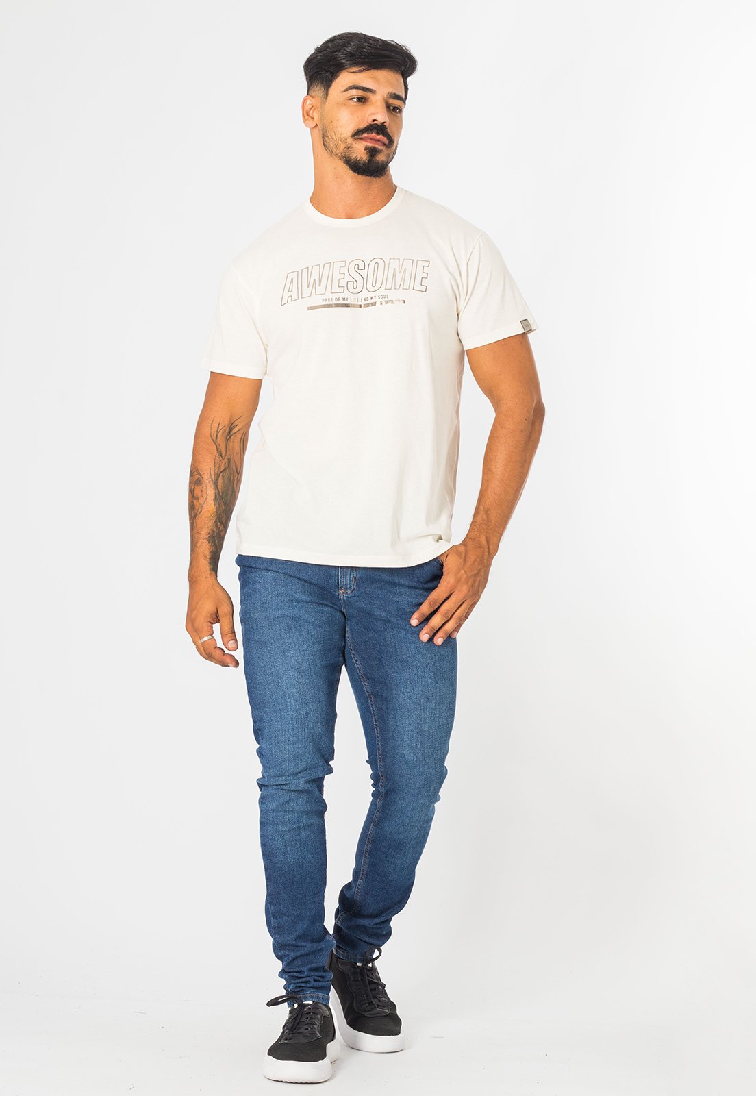 Camiseta Masculina Slim Estampa Metalizada Manga Curta