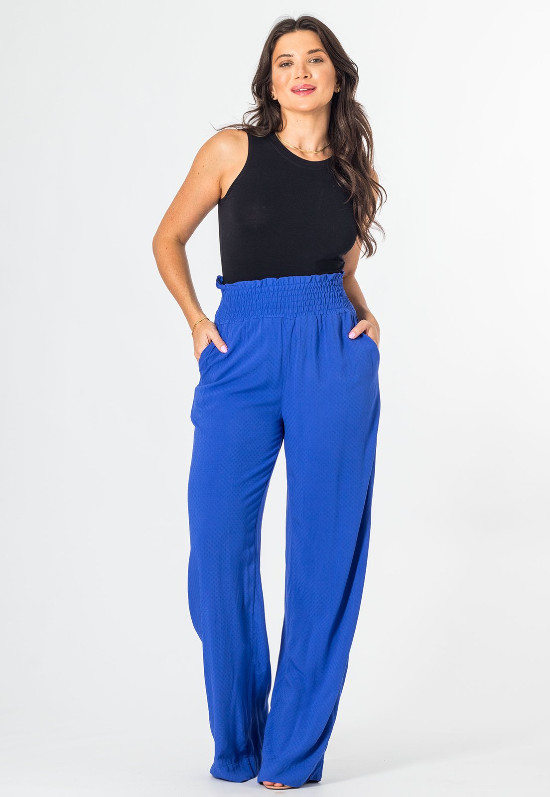 Calça Feminina Pantalona Cintura Alta Lisa De Viscose Bolsos